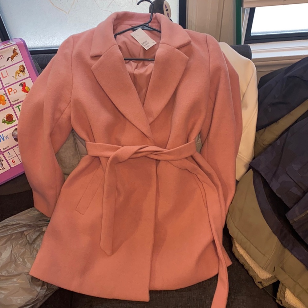 Pink trench coat 💕